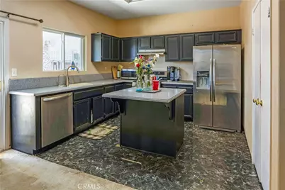 13399 Dover, Victorville, CA 92392 - Photo 9