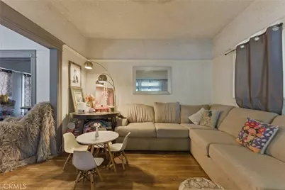 4211 S Flower, Los Angeles, CA 90037 - Photo 13
