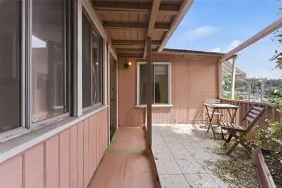 3901 De Longpre Avenue, Los Angeles, CA 90027 - Photo 11