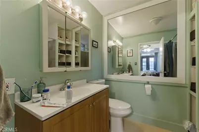 3901 De Longpre Avenue, Los Angeles, CA 90027 - Photo 11