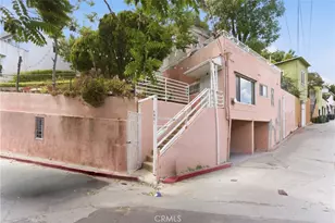 3901 De Longpre Ave, Los Angeles, CA 90027 - Photo 7