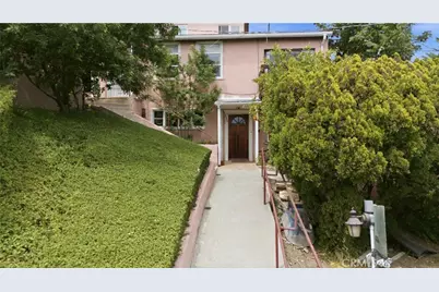 3901 De Longpre Avenue, Los Angeles, CA 90027 - Photo 3