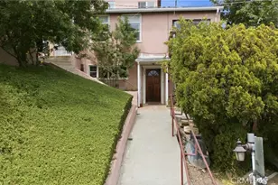 3901 De Longpre Ave, Los Angeles, CA 90027 - Photo 3