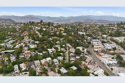 3901 De Longpre Avenue, Los Angeles, CA 90027 - Photo 31