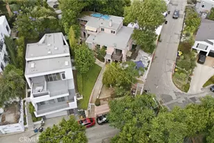 3901 De Longpre Ave, Los Angeles, CA 90027 - Photo 29