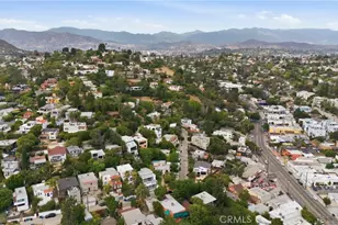 3901 De Longpre Ave, Los Angeles, CA 90027 - Photo 31