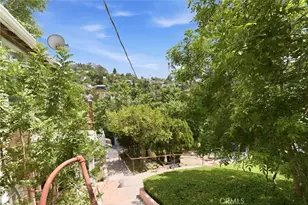 3901 De Longpre Ave, Los Angeles, CA 90027 - Photo 27
