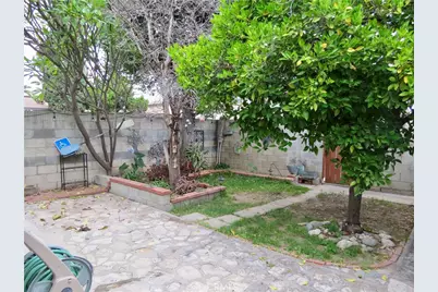 212 N Azusa, Azusa, CA 91702 - Photo 3