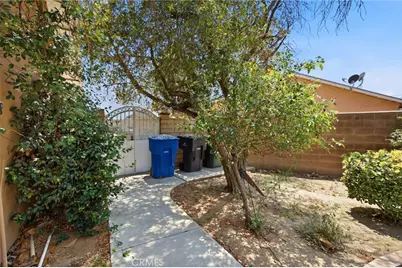8231 Carnation Court, Riverside, CA 92503 - Photo 39