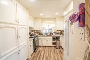 2380 S Holly Ave, Fresno, CA 93706 - Photo 7