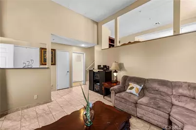 13550 Foothill Blvd #14, Sylmar, CA 91342 - Photo 5