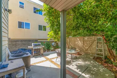 13550 Foothill Blvd #14, Sylmar, CA 91342 - Photo 3