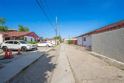 410 N Spring, Compton, CA 90221 - Photo 7