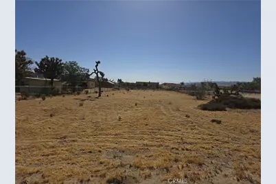 6295 Ruth, Yucca Valley, CA 92284 - Photo 3