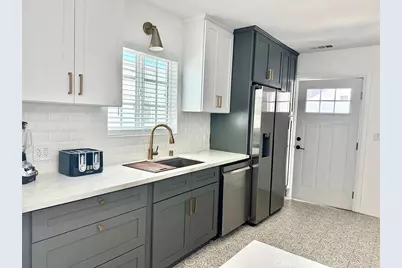 3460 W 71st, Los Angeles, CA 90043 - Photo 9