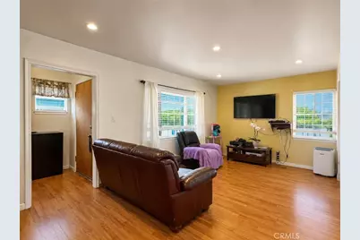 8617 Ivy Street, Los Angeles, CA 90002 - Photo 17
