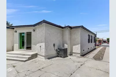 738 E 97th Street, Los Angeles, CA 90002 - Photo 17