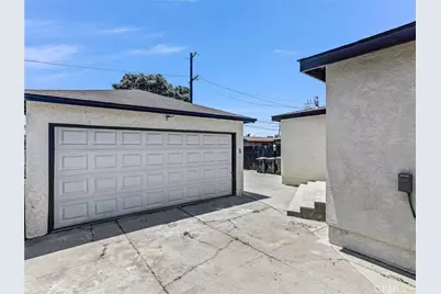738 E 97th Street, Los Angeles, CA 90002 - Photo 19