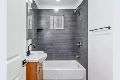738 E 97th Street, Los Angeles, CA 90002 - Photo 11