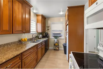 11015 Santa Gertrudes, Whittier, CA 90604 - Photo 11