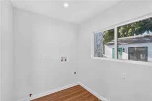 2106 W 94th Pl, Los Angeles, CA 90047 - Photo 29