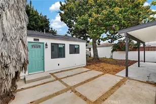 2106 W 94th Pl, Los Angeles, CA 90047 - Photo 33
