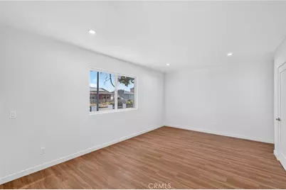 2106 W 94th, Los Angeles, CA 90047 - Photo 27