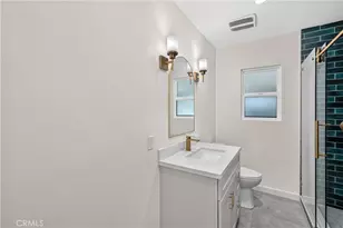 2106 W 94th Pl, Los Angeles, CA 90047 - Photo 23