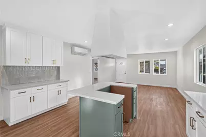 2106 W 94th, Los Angeles, CA 90047 - Photo 9