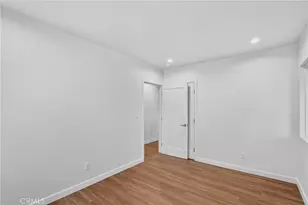 2106 W 94th Pl, Los Angeles, CA 90047 - Photo 25