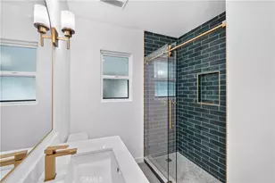 2106 W 94th Pl, Los Angeles, CA 90047 - Photo 21