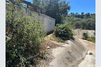 2451 Nalin Dr, Los Angeles, CA 90077 - Photo 7