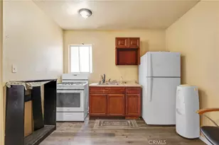 2011 N Grape, Compton, CA 90222 - Photo 17