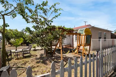 2011 N Grape, Compton, CA 90222 - Photo 13