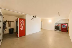 25825 Holly Vista Blvd, San Bernardino, CA 92404 - Photo 23