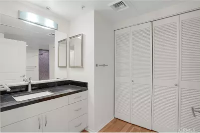 267 S San Pedro #217, Los Angeles, CA 90012 - Photo 27