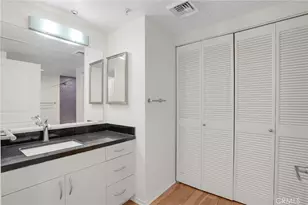 267 S San Pedro, Los Angeles, CA 90012 - Photo 27