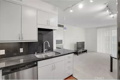 267 S San Pedro #217, Los Angeles, CA 90012 - Photo 19