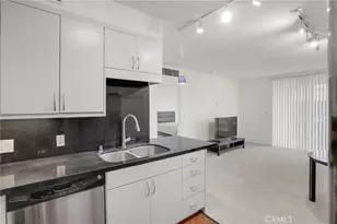 267 S San Pedro, Los Angeles, CA 90012 - Photo 19