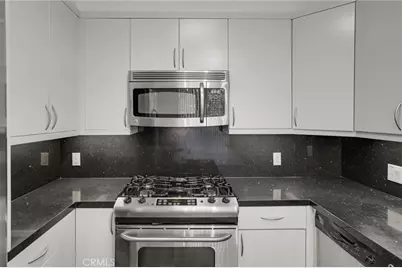 267 S San Pedro #217, Los Angeles, CA 90012 - Photo 17