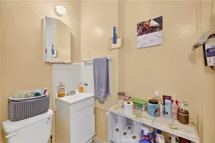 1664 W 12th, Los Angeles, CA 90015 - Photo 31