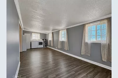 419 E 186th Street, Carson, CA 90746 - Photo 7