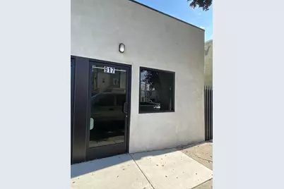 919 917 W Compton, Compton, CA 90220 - Photo 3