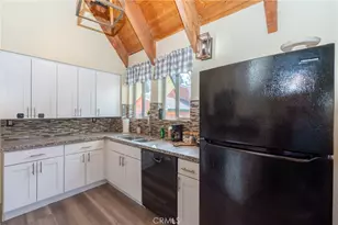115 Sunset, Sugarloaf, CA 92386 - Photo 19