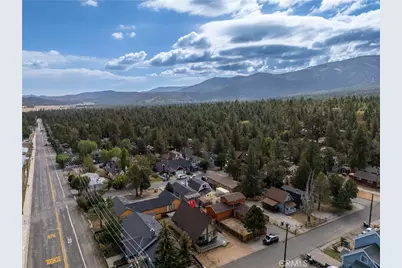 115 Sunset, Sugarloaf, CA 92386 - Photo 35