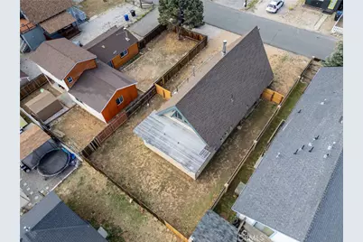 115 Sunset, Sugarloaf, CA 92386 - Photo 9