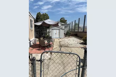 10001 W Frontage Rd, South Gate, CA 90280 - Photo 11