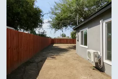 4950 E San Rafael, Compton, CA 90221 - Photo 17