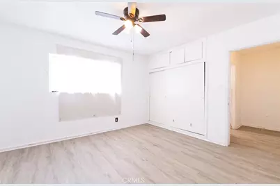 1035 W 107th, Los Angeles, CA 90044 - Photo 17