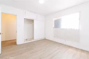 1035 W 107th, Los Angeles, CA 90044 - Photo 19